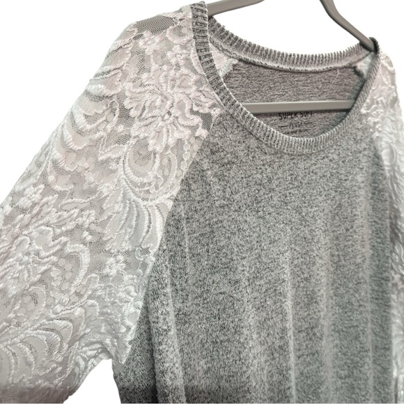 Torrid Heather Gray Super Soft Plush Lace Sleeve Raglan Sweatshirt Size 2 2XL - Picture 8 of 16